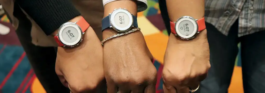 Your smartwatch wristband could be harbouring potentially harmful bacteria  like E.coli, study warns | Euronews